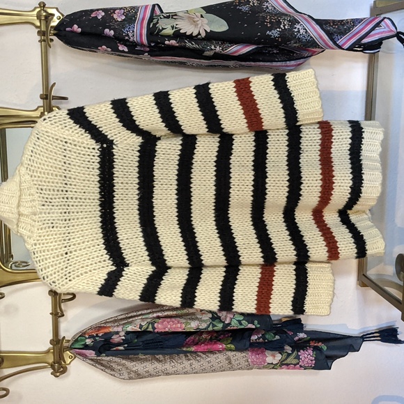 Volcom over sized chunky sweater - Picture 4 of 7